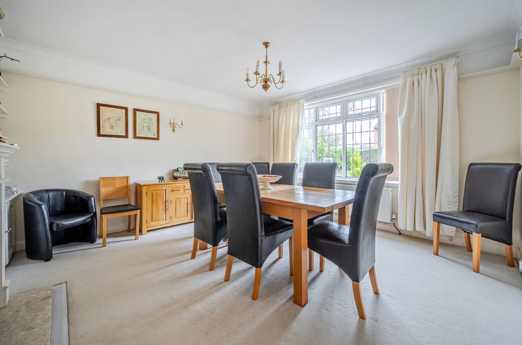 Additional image 10 of 4 bed detached house for saleCranmore Lane, Aldershot, Hampshire GU11