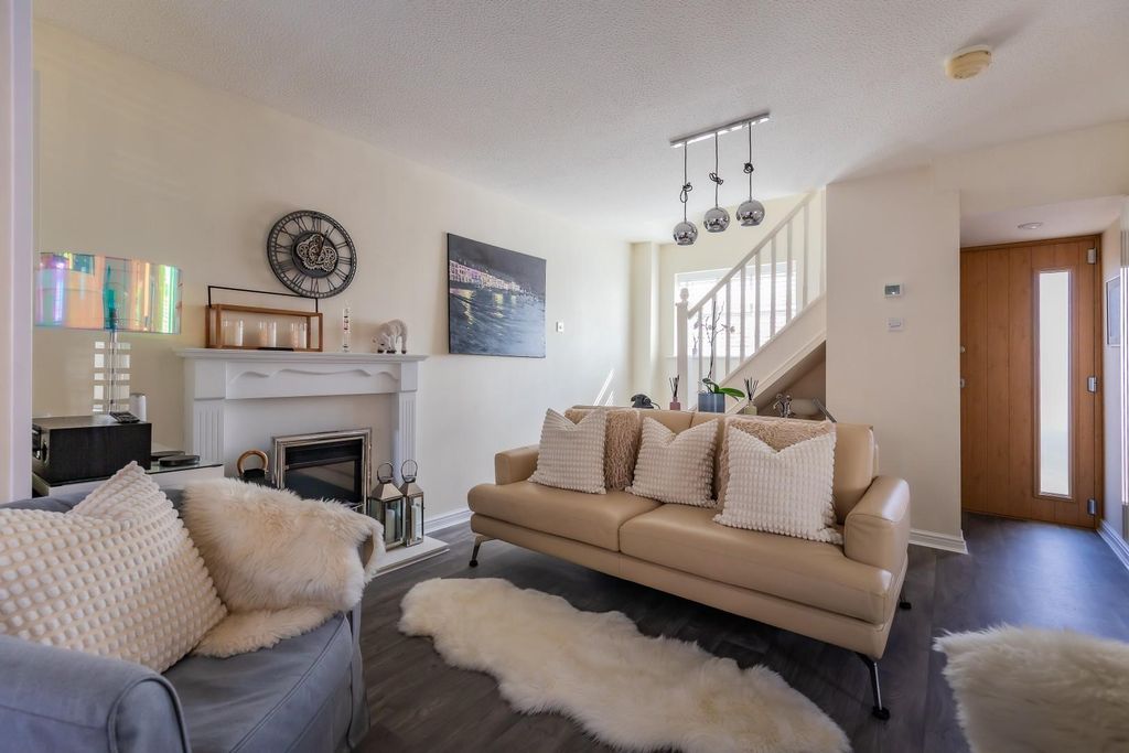 Additional image 2 of 3 bed detached house for saleChamomile Close, Pontprennau, Cardiff CF23