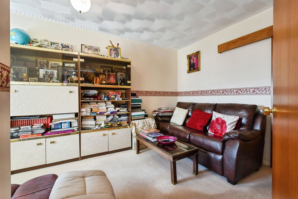 Additional image 13 of 5 bed detached house for saleCenarth Drive, Aberdare CF44