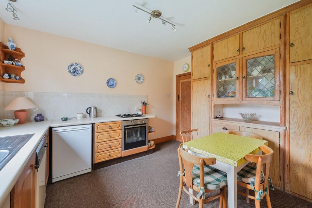 Additional image 14 of 3 bed detached house for saleFiddicroft Avenue, Banstead SM7