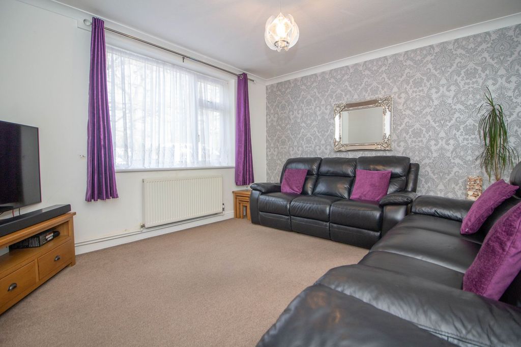 Additional image 2 of 3 bed terraced house for saleChilwell Gardens, Watford WD19