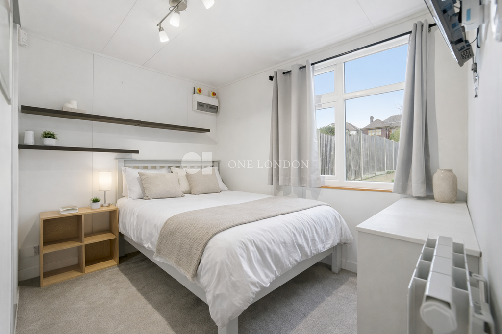 Additional image 22 of 7 bed country house for saleBean Road, Bexleyheath DA6