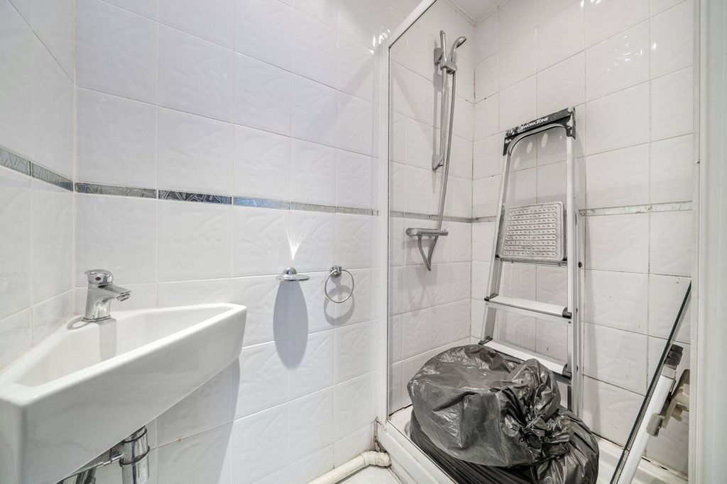 Additional image 16 of 3 bed detached house for saleBlendon Drive, Bexley DA5