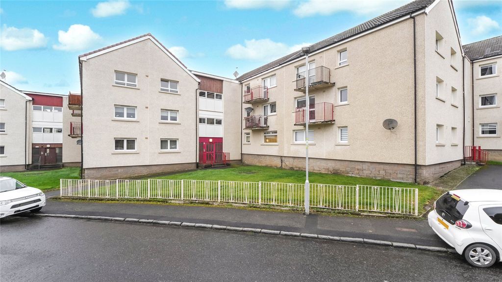 2 bed flat for saleHunter Street, Airdrie, North Lanarkshire ML6