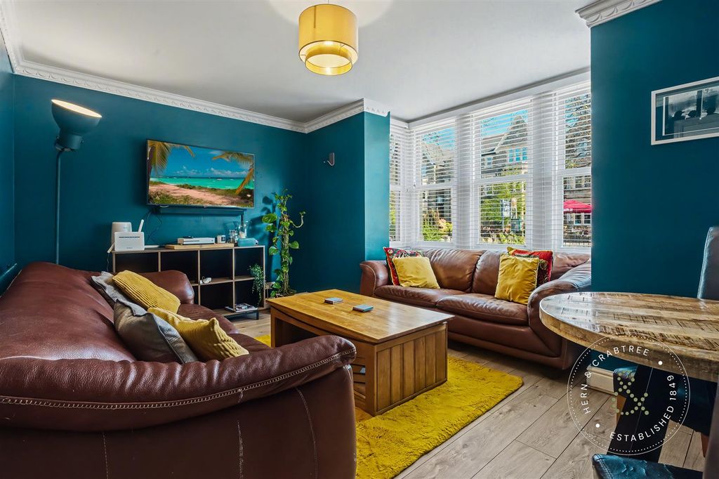 Additional image 2 of 1 bed flat for saleCathedral Road, Pontcanna, Cardiff CF11