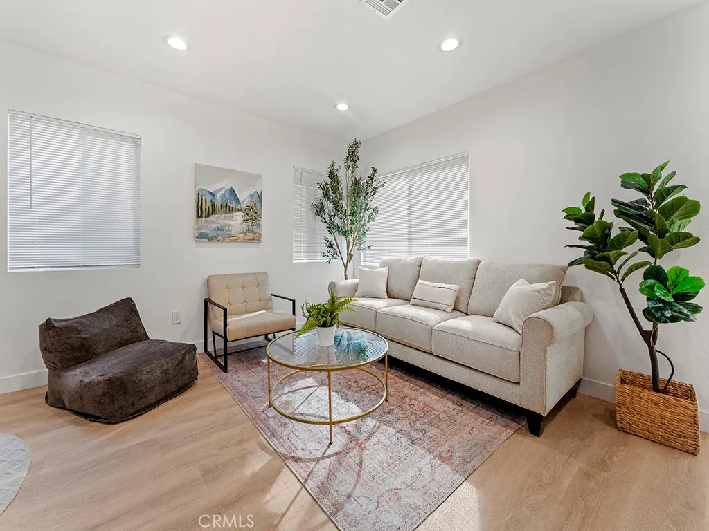 Additional image 63 of 1411 W 7th Street, Santa Ana, CA 92703
