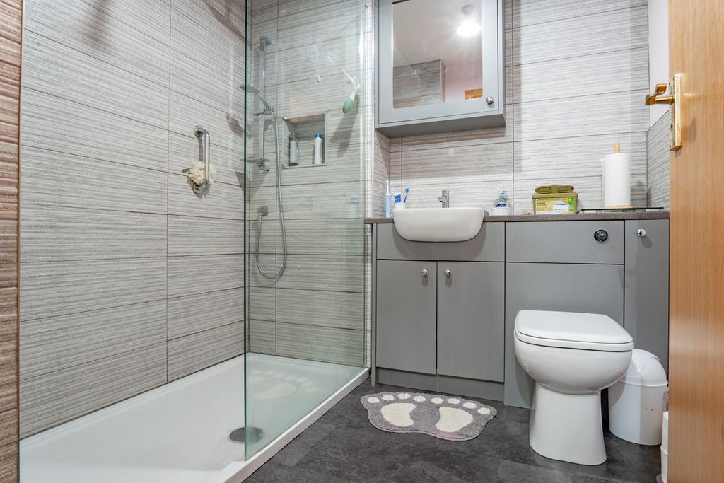 Additional image 23 of 2 bed flat for saleAdmirals Court, Inverness IV2