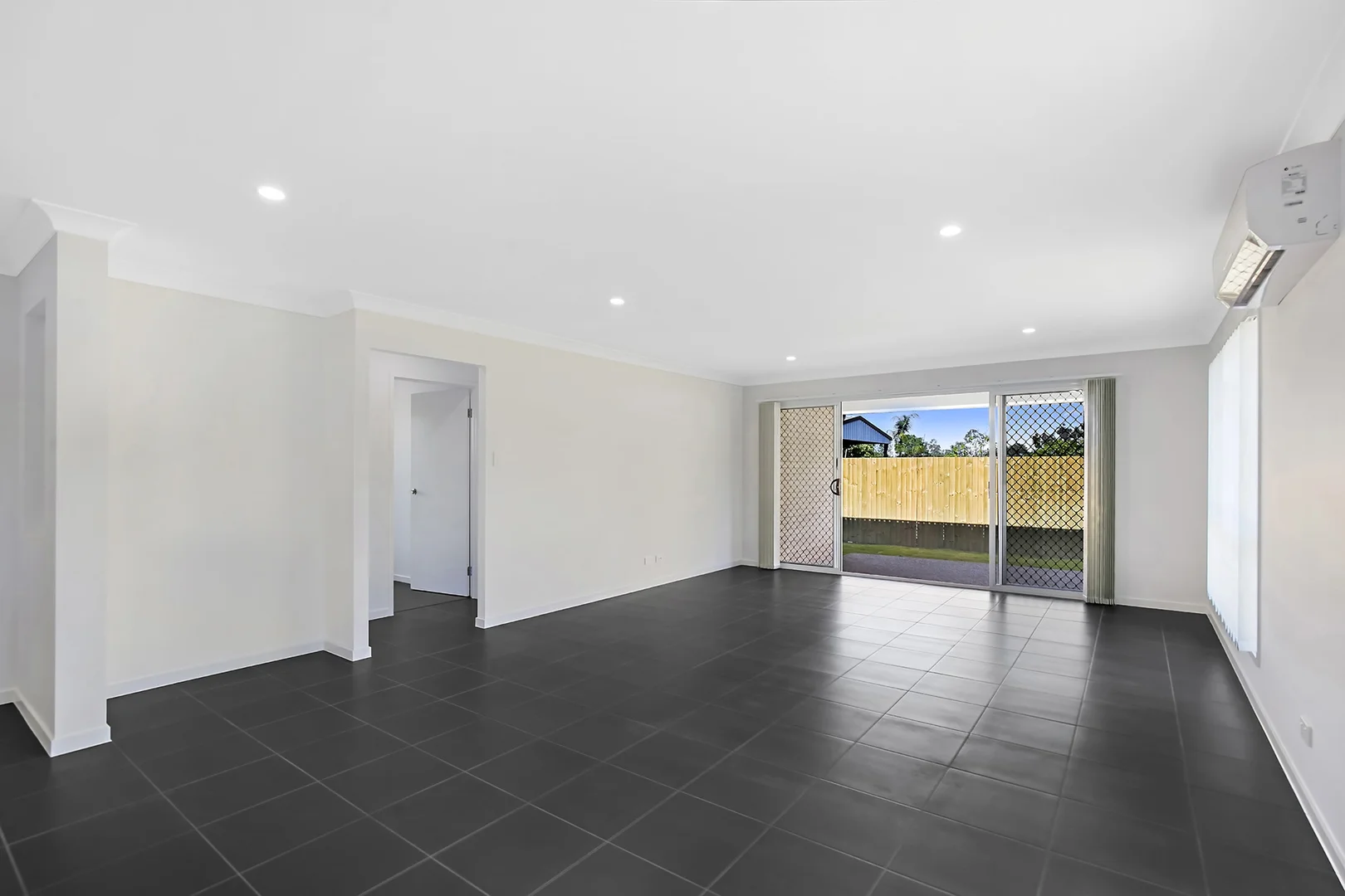 Additional image 5 of 14 Daintree Court, Park Ridge QLD 4125