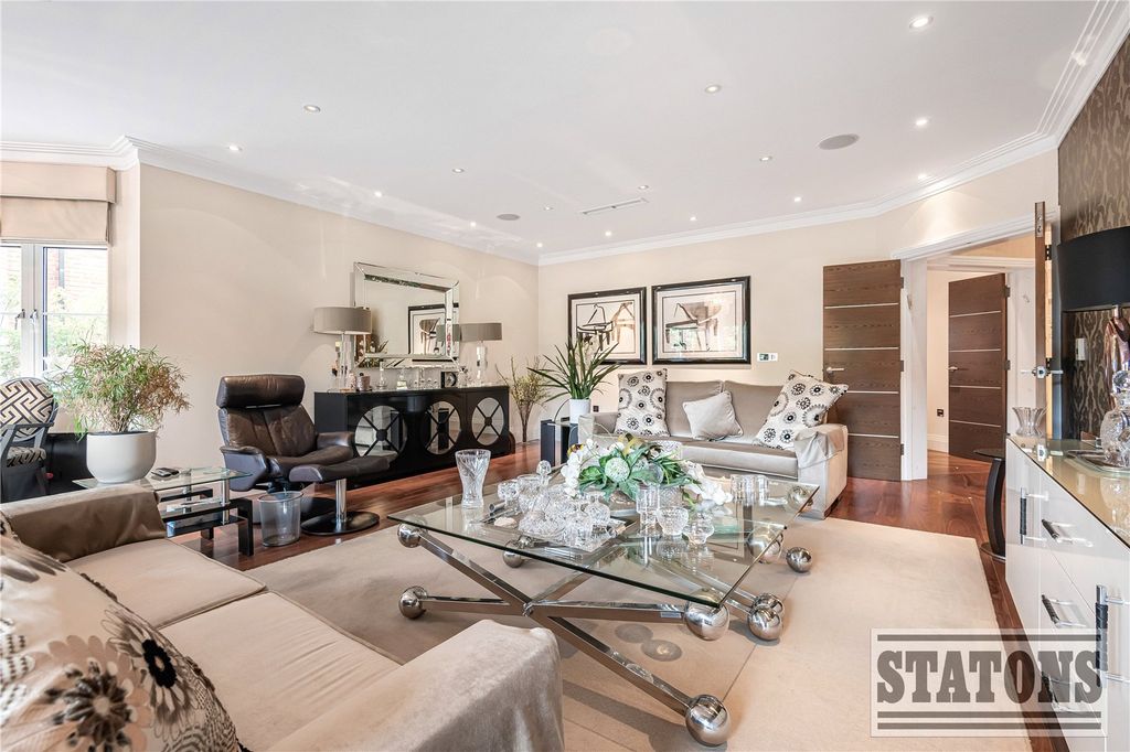 Additional image 8 of 3 bed flat for saleCockfosters Road, Barnet EN4