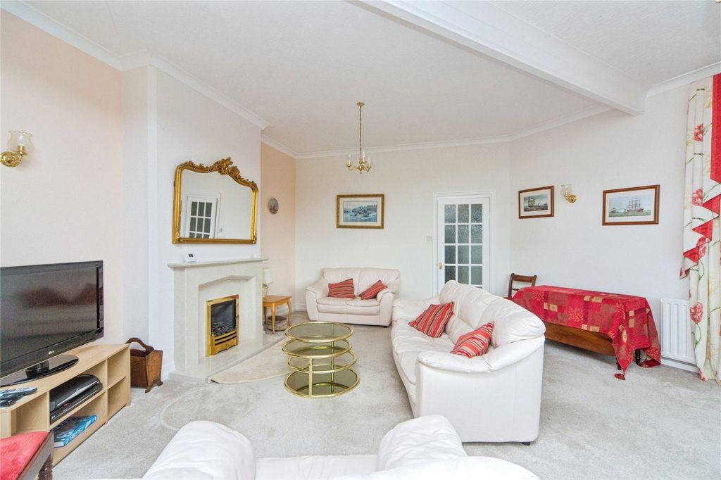 Additional image 13 of 2 bed flat for saleWarren Drive, Deganwy, Conwy LL31