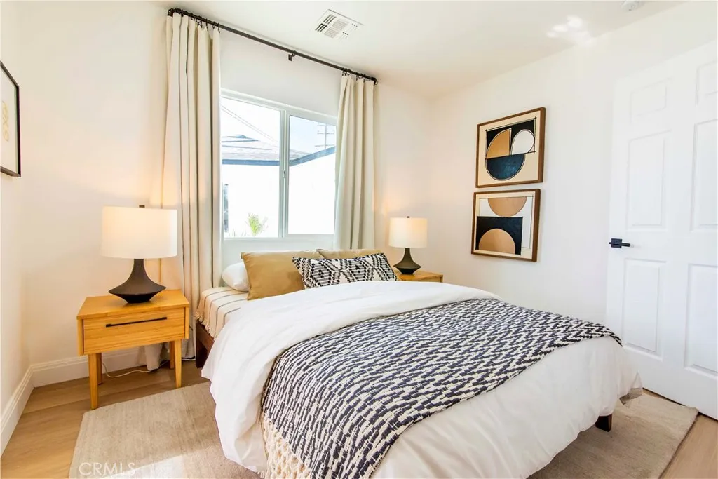 Additional image 16 of 10816 Calvert St, North Hollywood, CA 91606