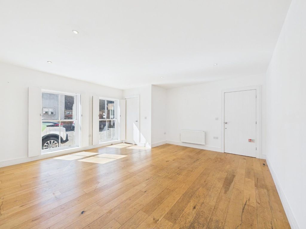 Additional image 4 of 2 bed terraced house for saleMuseum Court, Lincoln LN2