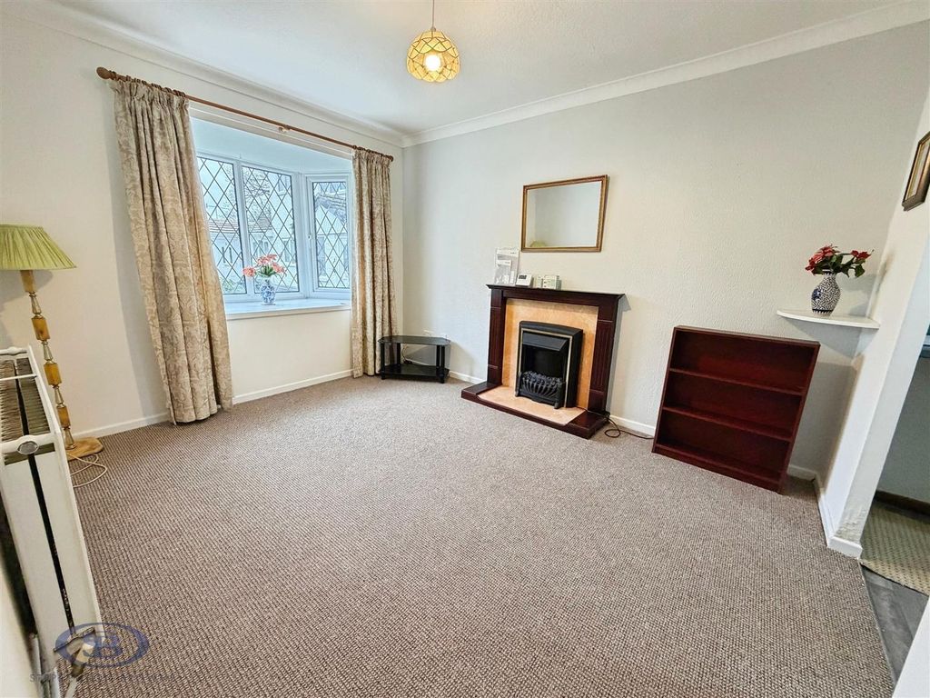 1 bed flat for saleCastle Ridge, Newcastle ST5 photo 4