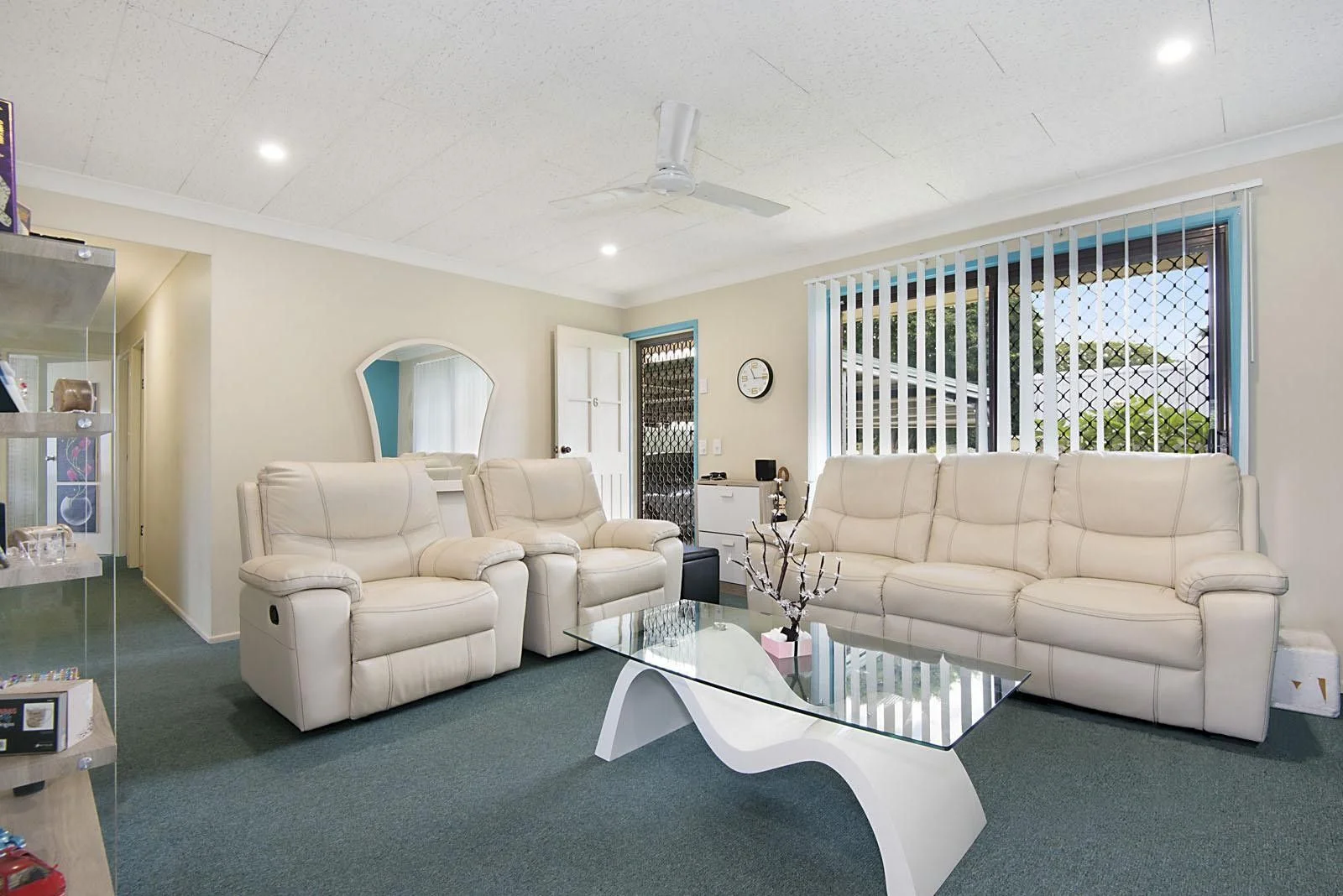 6/3 Southgate Dr, Woodridge QLD 4114 photo 2
