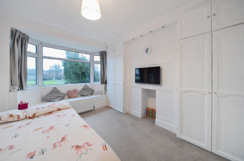 Additional image 11 of 4 bed semi-detached house for saleWhitedown Lane, Alton GU34