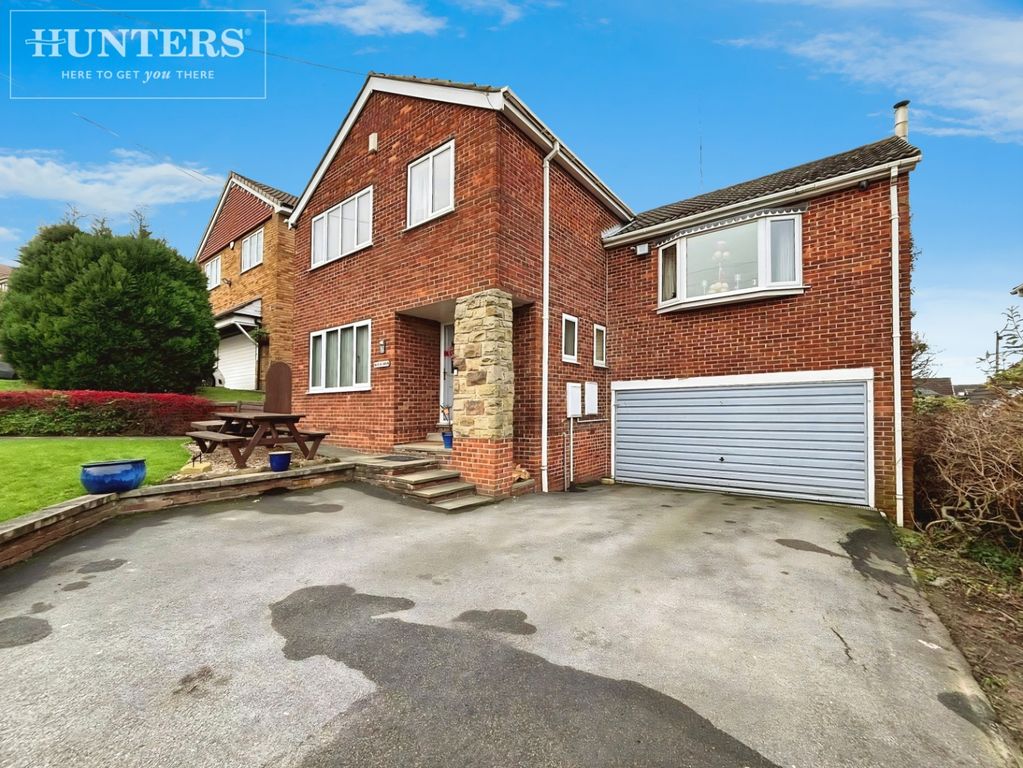 4 bed detached house for saleLundhill Road, Wombwell, Barnsley S73