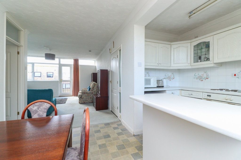 Additional image 4 of 2 bed flat for saleBeach Avenue, Birchington, Kent CT7