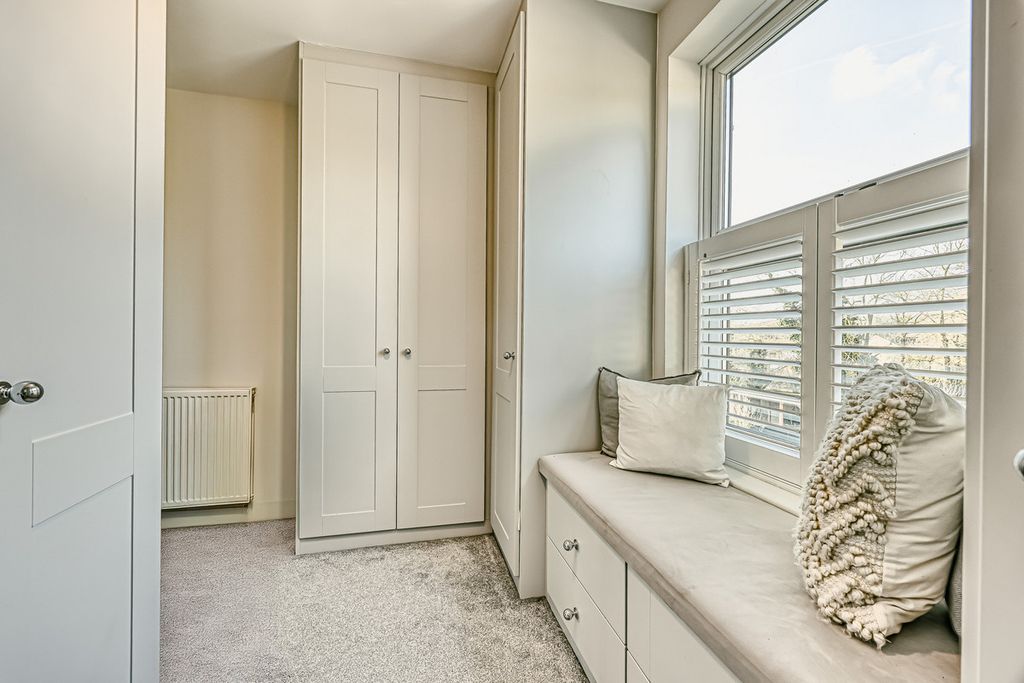 Additional image 26 of 5 bed detached house for saleRayleigh Road, Benfleet SS7