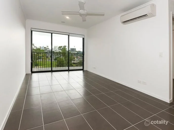 Additional image 6 of 2BF/9-15 Regina Street, Greenslopes QLD 4120