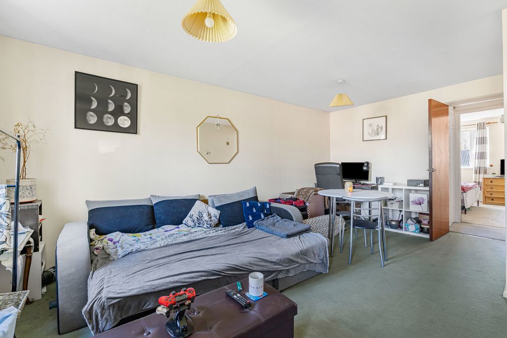 Additional image 6 of 1 bed maisonette for saleVenton Close, Woking, Surrey GU21