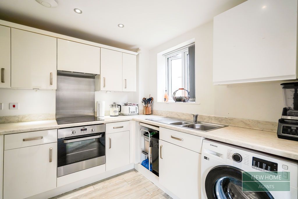 Additional image 5 of 2 bed flat for saleWhitstable Mews, Wortley, Leeds LS12