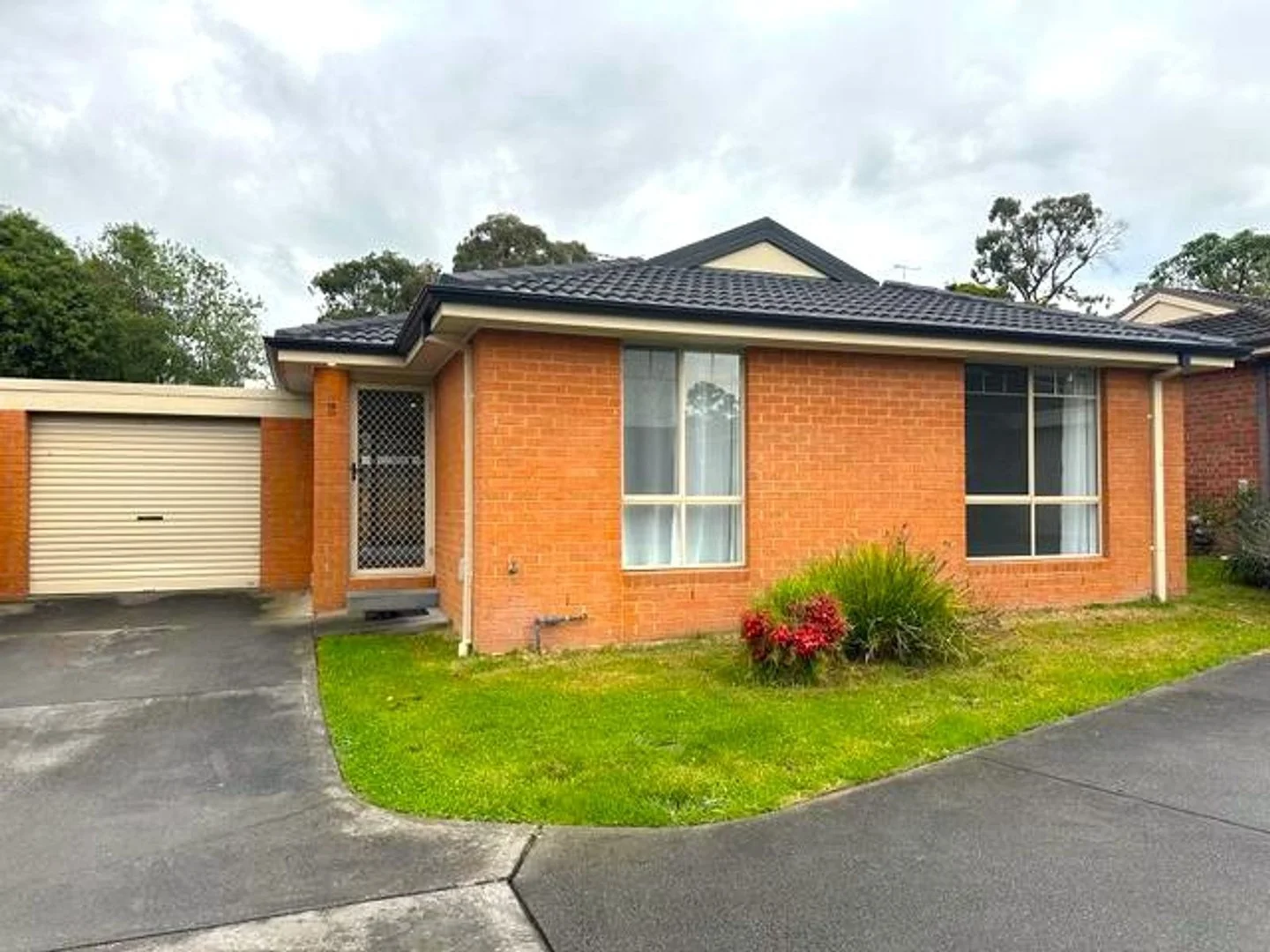 Additional image 2 of 12/3 GUMLEAF PLACE, Drouin VIC 3818