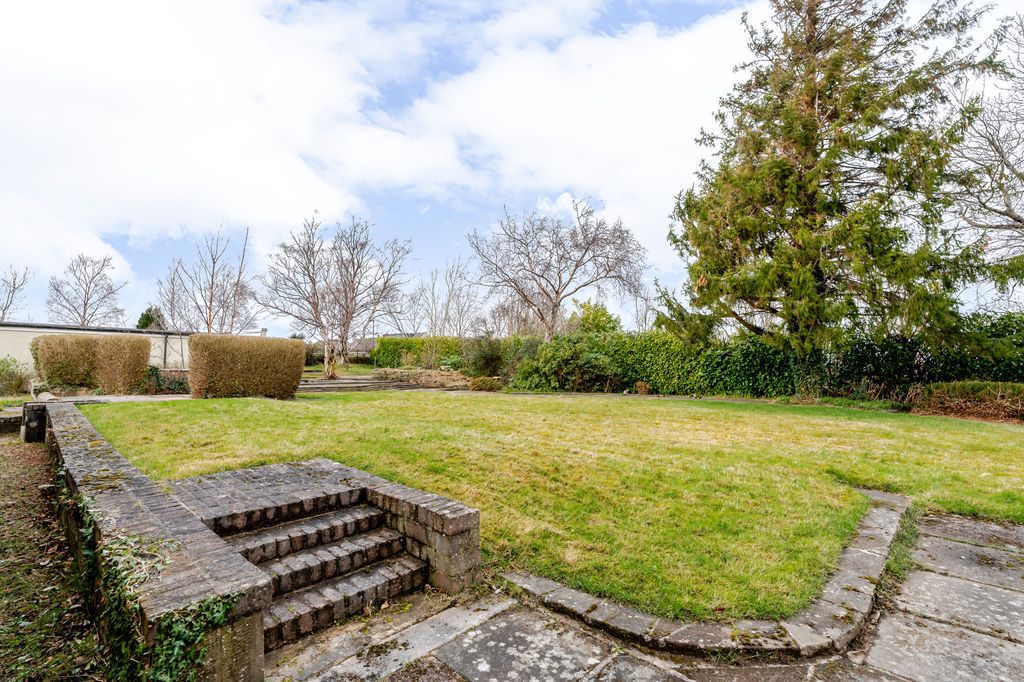 Additional image 17 of 5 bed detached house for saleThe Gables, 16 Lanark Road West, Currie, Edinburgh EH14