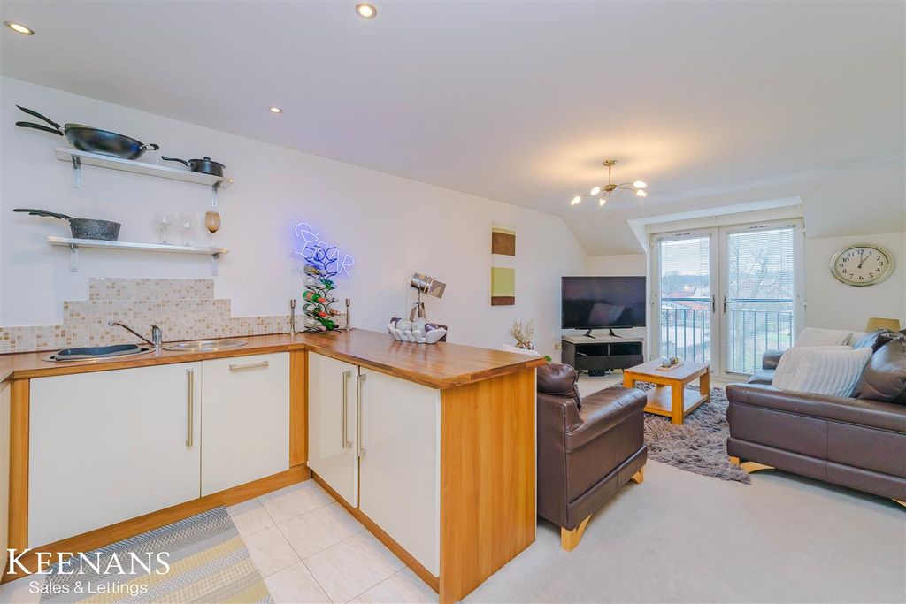 2 bed flat for saleDellar Fold, Passmonds, Rochdale OL12