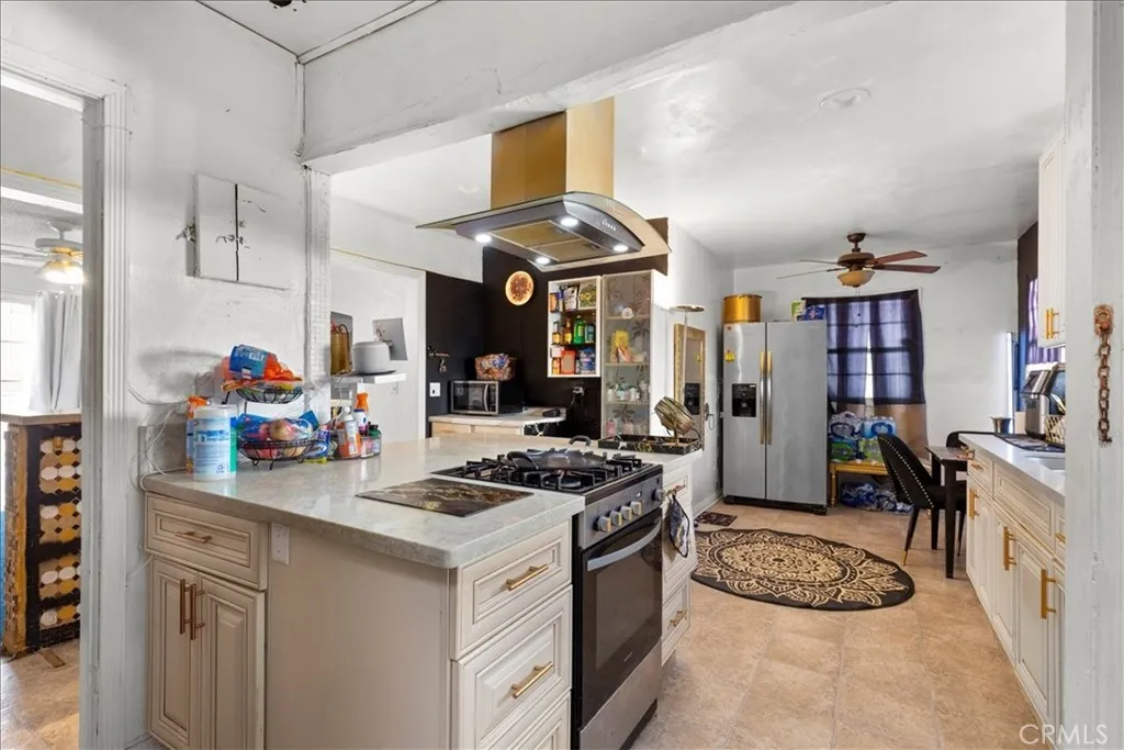 Additional image 13 of 3640 W 60th Street, Los Angeles, CA 90043