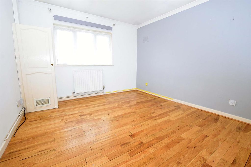 Additional image 5 of 2 bed maisonette for saleMckenzie Road, Chatham ME5