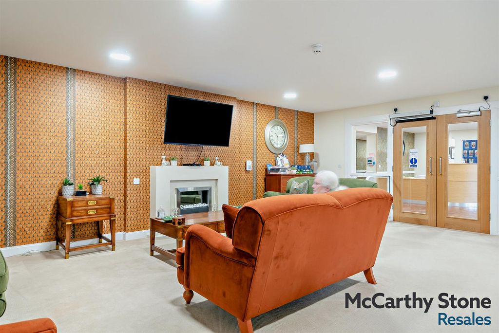 Additional image 20 of 1 bed flat for saleWayfarer Place, The Dean, Alresford SO24