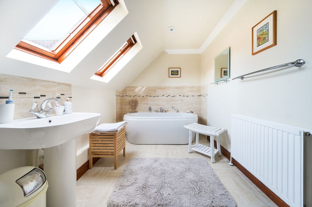 Additional image 12 of 5 bed detached house for saleHigh Street, Abingdon OX14