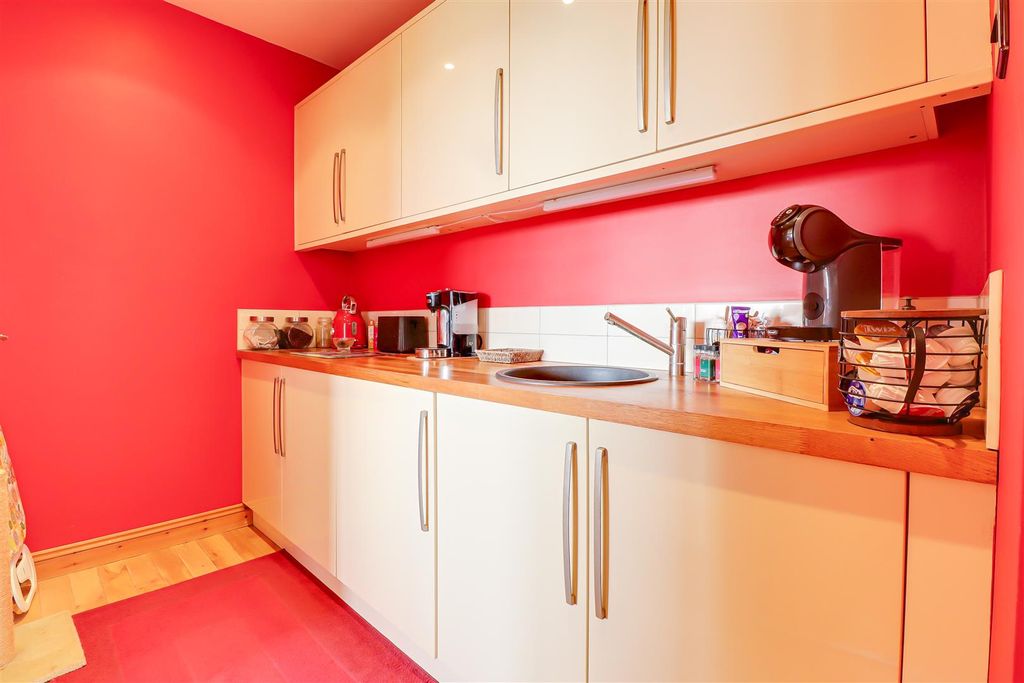 Additional image 12 of 3 bed detached house for saleHaresland Close, Benfleet SS7