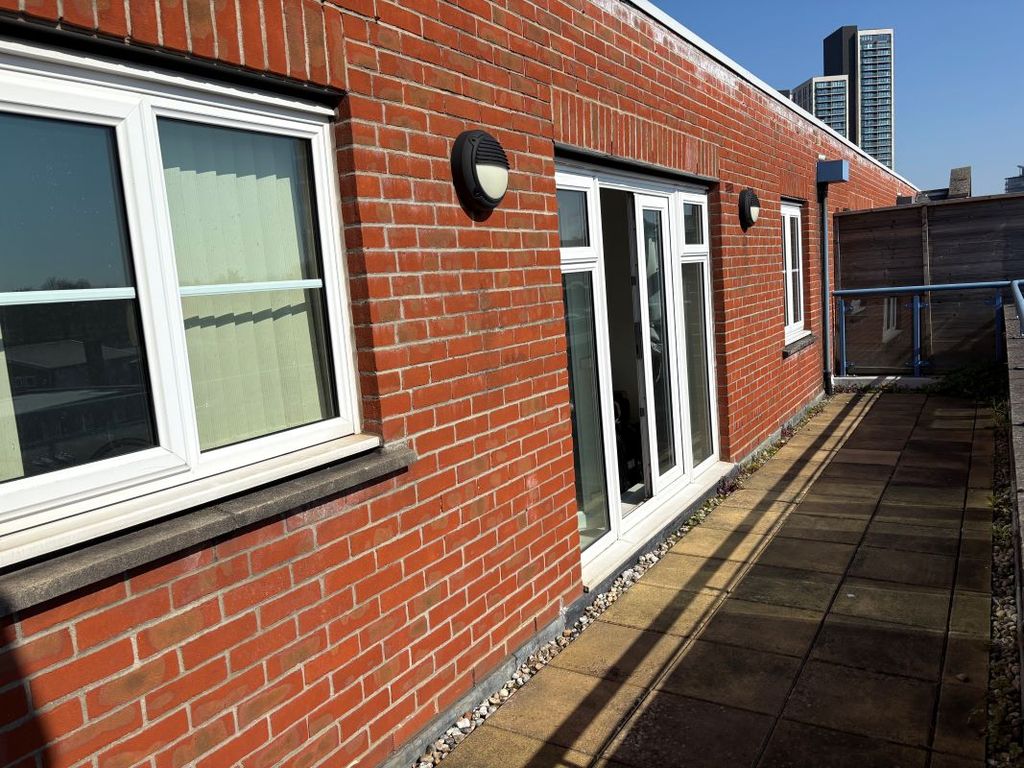 Additional image 9 of 1 bed flat for saleFlat 29 Metro Apartments, 101 Goldsworth Road, Woking, Surrey GU21