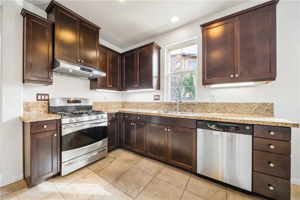 Additional image 11 of 208 W Cork Tree Dr, Orange, CA 92865