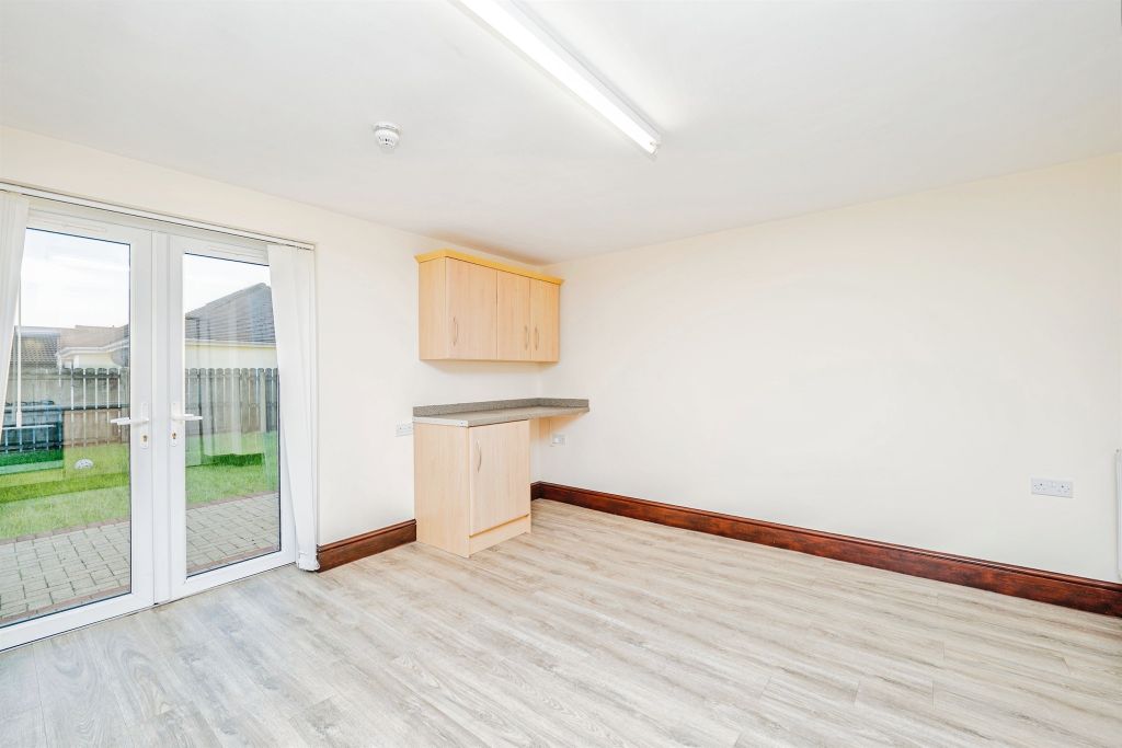Additional image 25 of 5 bed semi-detached house for salePort Road East, Barry CF62