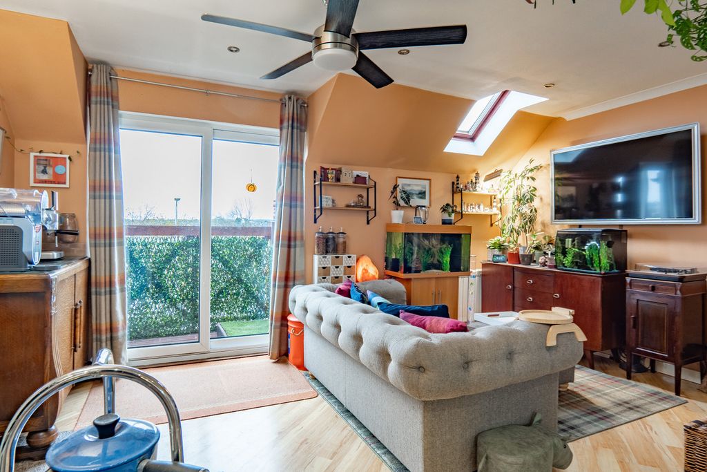 Additional image 3 of 2 bed flat for saleHarbour Street, Nairn IV12