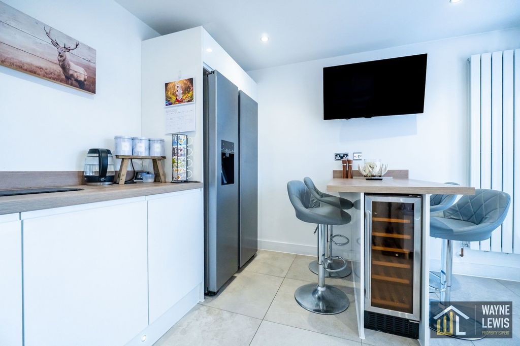 Additional image 4 of 3 bed semi-detached house for saleMaple Close, Pontllanfraith, Blackwood NP12