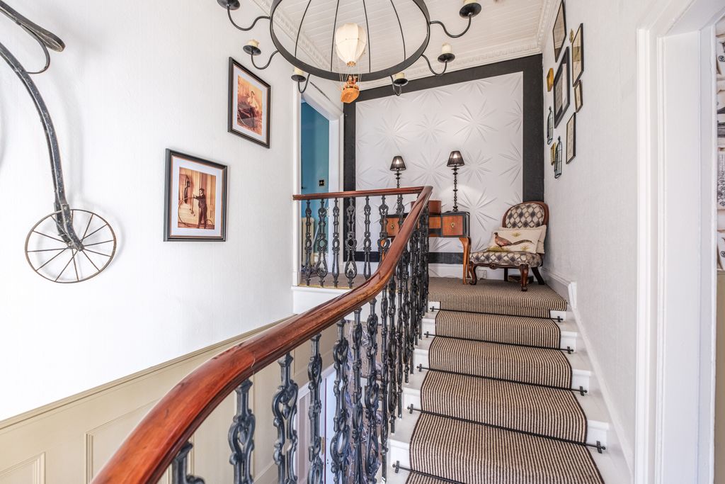 Additional image 16 of 4 bed town house for saleHowgate Road, Roberton, Biggar ML12