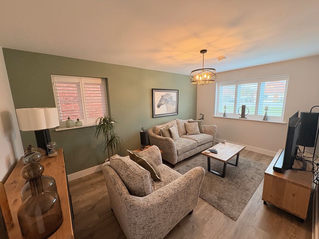 Additional image 3 of 4 bed link detached house for saleLinnet Drive, Attleborough NR17