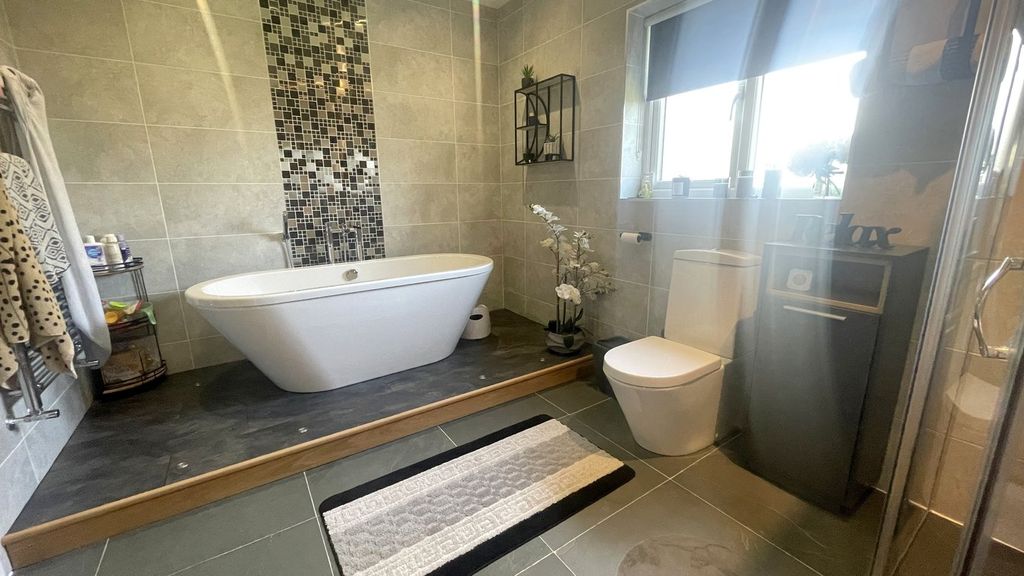 Additional image 21 of 4 bed farm for saleHeol Llanelli, Pontyates SA15