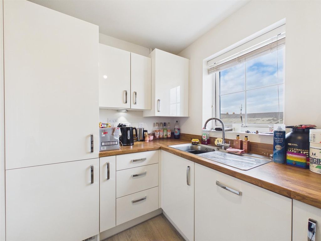 Additional image 3 of 2 bed flat for saleTeasel Street, Kingsbrook, Aylesbury HP22