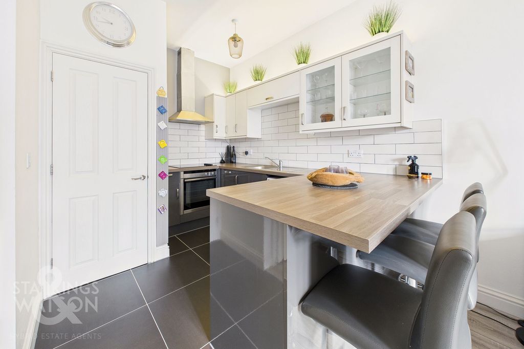 Additional image 4 of 1 bed flat for saleHeckingham Park Drive, Hales, Norwich NR14