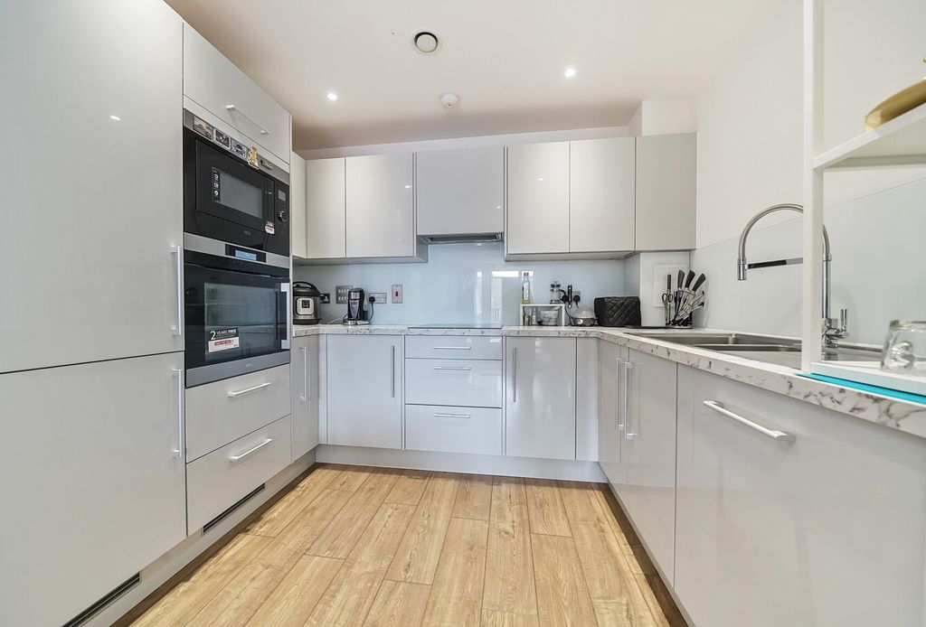 Additional image 2 of 2 bed flat for saleRegal Walk, Bexleyheath DA6