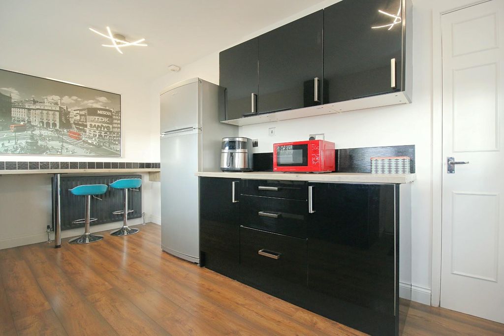Additional image 11 of 3 bed detached house for saleWheelwright Close, Leeds LS12
