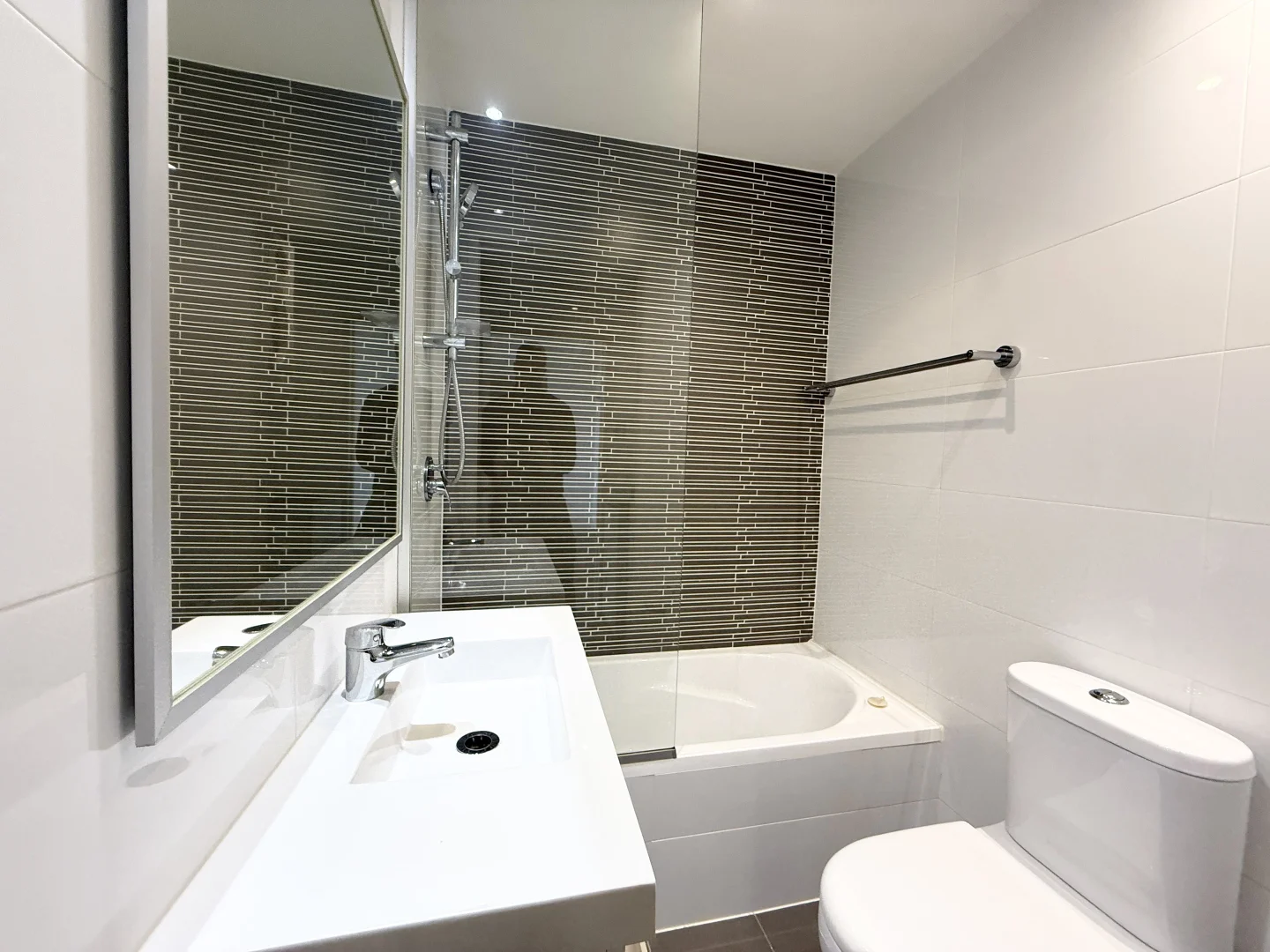 Additional image 7 of B405/81-86 Courallie Avenue, Homebush West NSW 2140