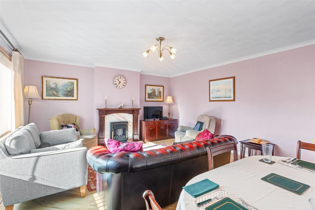 Additional image 7 of 4 bed detached bungalow for saleSibbalds Brae, Bathgate EH48