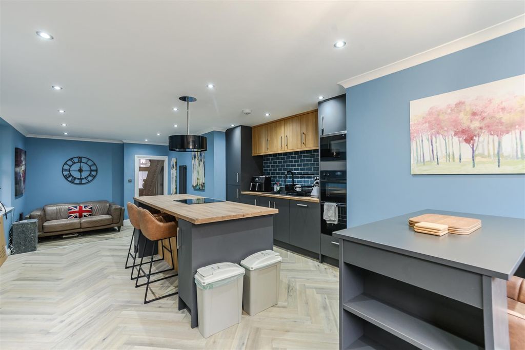 Additional image 4 of 5 bed end terrace house for saleWindsor Road, Barry CF62