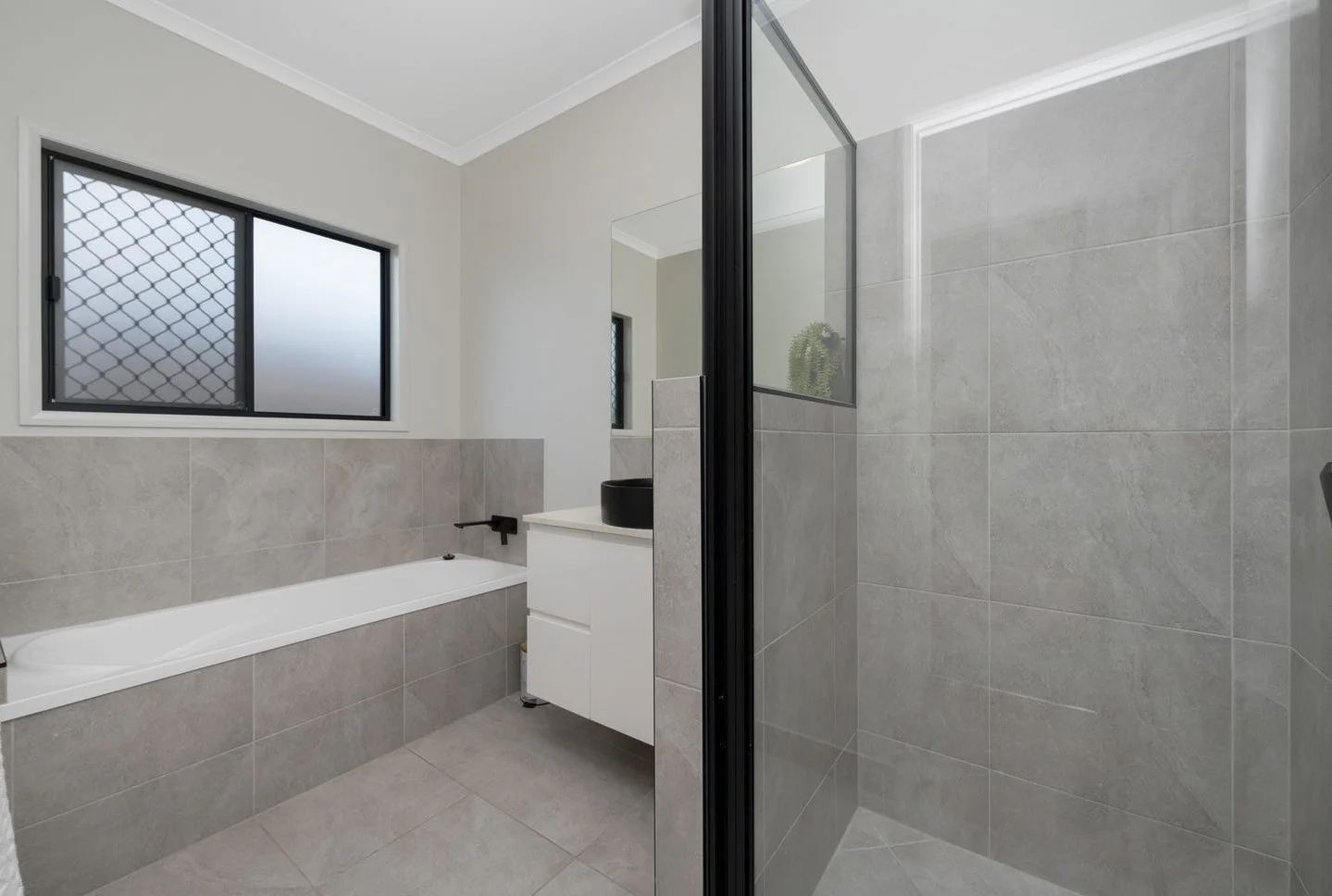 Additional image 7 of 7 Henderson Street, Mount Low QLD 4818