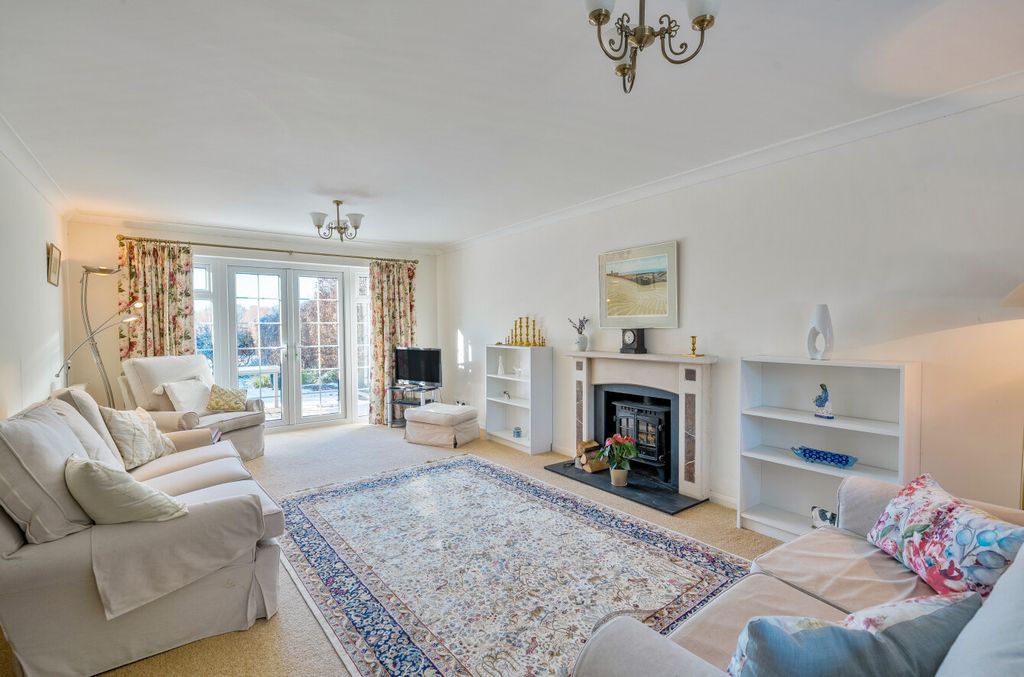 Additional image 2 of 4 bed detached house for saleNew Farm Road, Alresford, Hampshire SO24